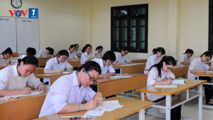 Bộ Giáo dục và Đào tạo công bố bộ đề thi thử nghiệm 14 môn thi kỳ thi Trung học phổ thông quốc gia năm nay. (Thời sự đêm 20/01/2017)