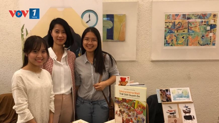 Hạnh Nguyễn – Schwanke: Người thành lập nhà xuất bản sách song ngữ Việt - Đức đầu tiên trên nước Đức. (20/10/2017)