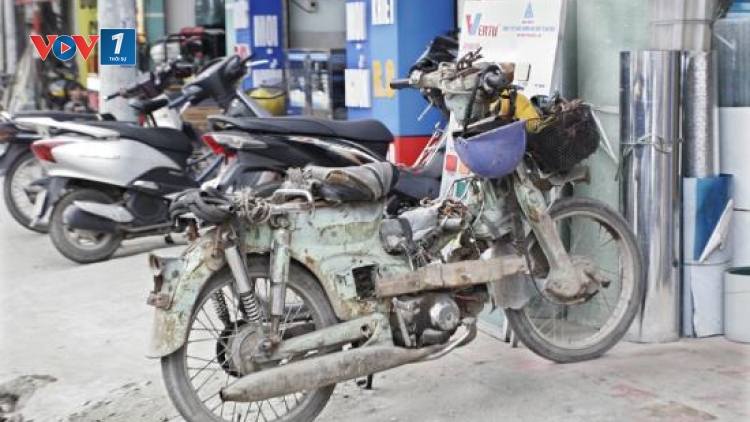 Ai chịu trách nhiệm thu hồi và tiêu hủy xe máy cũ nát? (18/10/2017)