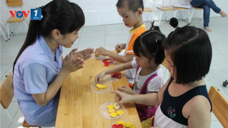 Chị Lê Thị Hồng Diên - Người giúp nhiều trẻ tự kỷ hoà nhập cuộc sống (07/02/2017)