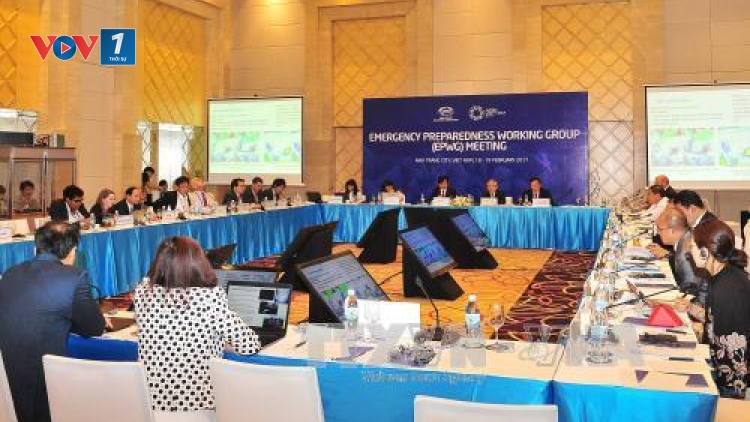 Tám nhóm công tác của Diễn đàn hợp tác kinh tế châu Á – Thái Bình Dương APEC thảo luận về định hướng hợp tác trong năm nay (Thời sự đêm 18/2/2017)
