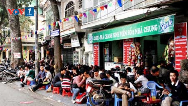 Xử lý việc lấn chiếm vỉa hè, lòng đường: Quan trọng là ở việc thực thi (24/02/2017)