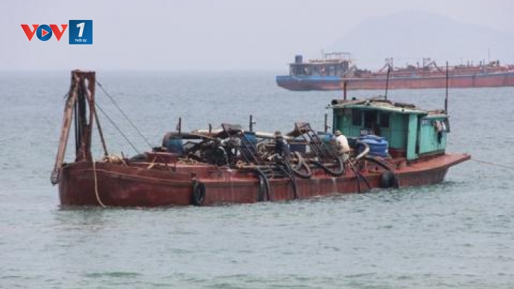 Cục đường thủy nội địa Việt Nam thay tư vấn giám sát và cán bộ quản lý sau vụ trộm 1 triệu m3 cát trong quá trình thực hiện dự án nạo vét đảm bảo giao thông khu vực Cửa Đại (Thời sự trưa 3/4/2017)