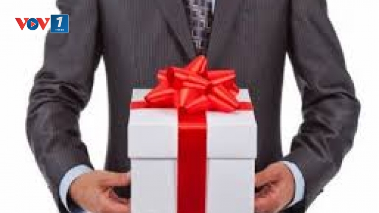 Luật hóa việc tiếp nhận và sử dụng tài sản biếu tặng (06/4/2017)
