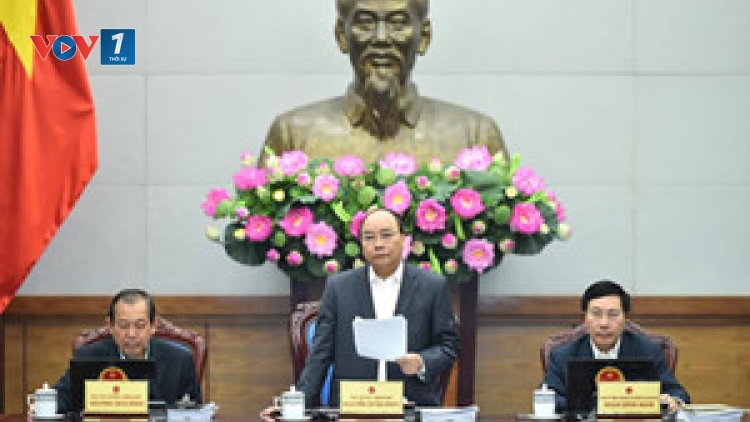 Thủ tướng Chính phủ yêu cầu Bộ trưởng, Chủ tịch tỉnh, thành phố trực tiếp xử lý các vướng mắc (Thời sự đêm 3/4/2017)