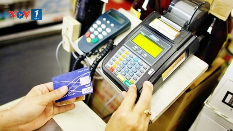 Ngân hàng tích cực ứng dụng công nghệ hiện đại trong hoạt động thanh toán (27/5/2017)