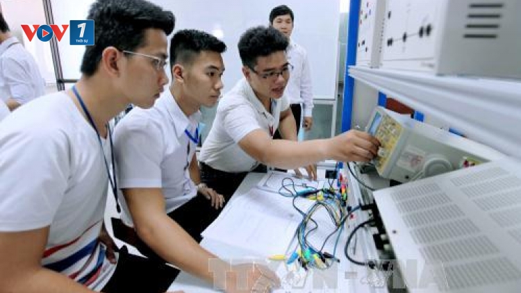Phát triển giáo dục đại học: Hướng tự chủ, tự chịu trách nhiệm (10/5/2017)