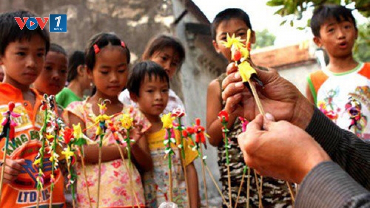 Chặng đường hơn 20 năm đam mê, gìn giữ nghề nặn tò he truyền thống của người nghệ nhân trẻ (1/6/2017)