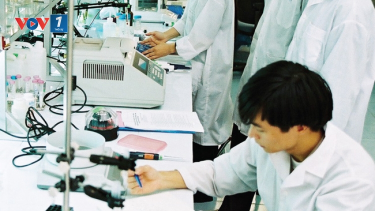 Nhà khoa học trẻ và hành trình đi tìm loài mới (13/6/2017)