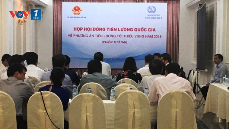 Lương tối thiểu vùng: Nỗi niềm “cò kè bớt một thêm hai” (29/7/2017)