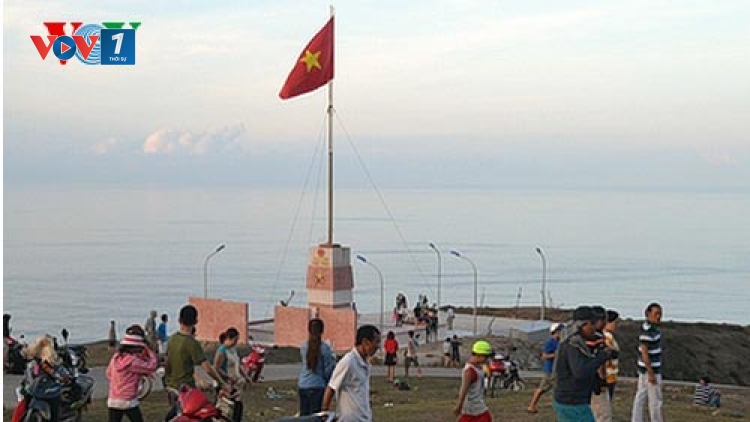 Đến Lý Sơn để thấy yêu biển đảo hơn (19/1/2018)