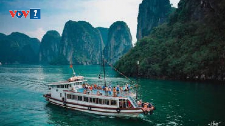 Năm Du lịch Quốc gia tại Quảng Ninh: Kỳ vọng tạo được đột phá trong phát triển ngành công nghiệp không khói (13/01/2018)
