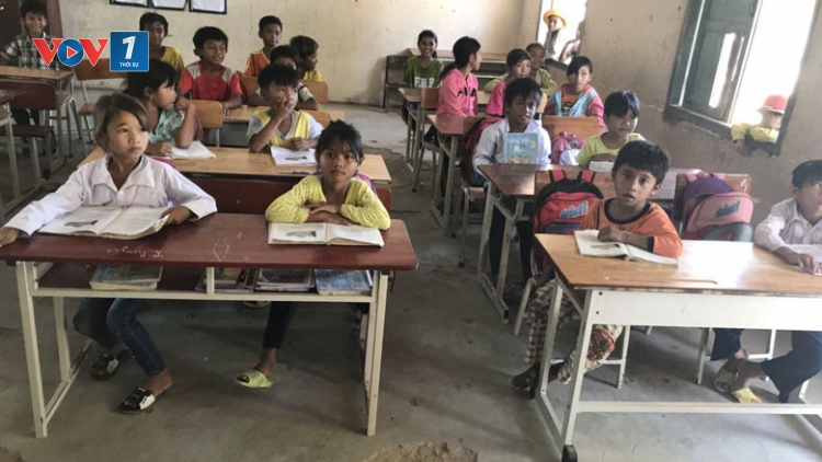 Cô giáo Đào Thị Thương ở Ninh Thuận, hết lòng yêu thương học sinh (28/12/2018)