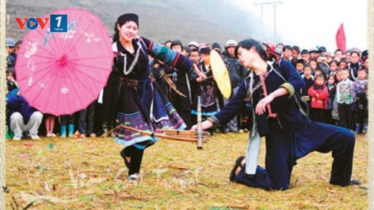 Du xuân nơi các bản làng