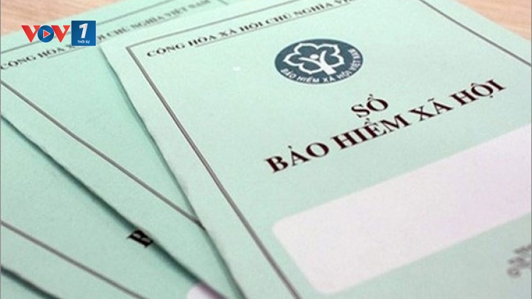 Trao sổ bảo hiểm cho người lao động: Những vấn đề đặt ra (30/3/2018)