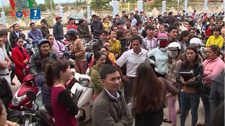 Quan ký bừa, giáo viên điêu đứng (12/3/2018)