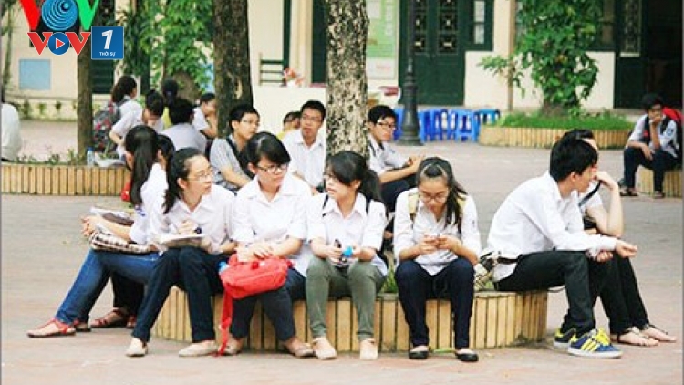 Tuyển sinh lớp 10 bằng bài thi tổ hợp: Liệu có giảm áp lực? (12/4/2018)