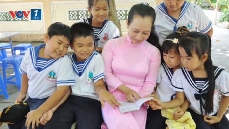 Những mầm xanh ở Trường Sa (1/6/2018)