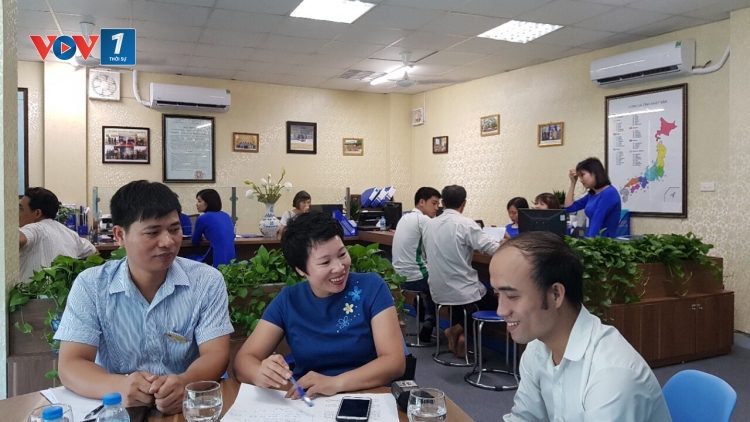 Các bạn trẻ có mong muốn gì khi đi học tập và làm việc ở nước ngoài? (10/7/2018)