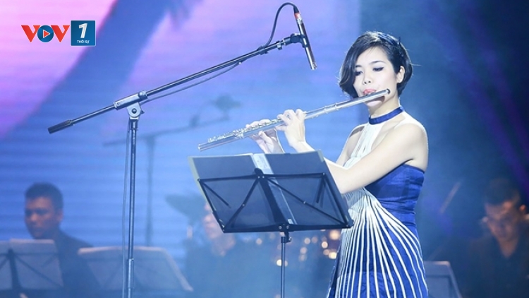 Con đường đưa âm nhạc cổ điển đến gần với công chúng của nghệ sĩ sáo Flute Lê Thư Hương (8/8/2018)