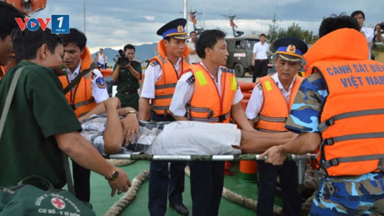 Vùng Cảnh sát biển 2 sẵn sàng vượt hiểm nguy, hỗ trợ ngư dân (13/8/2018)