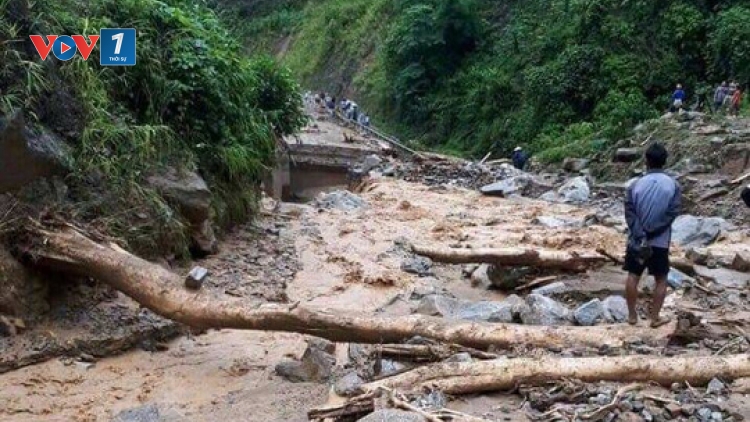 Phòng chống lũ quét, sạt lở đất: Cần đầu tư khoa học công nghệ hiện đại (27/8/2018)