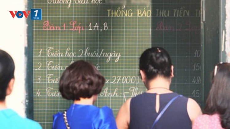 Nóng chuyện lạm thu đầu năm học (11/9/2018)