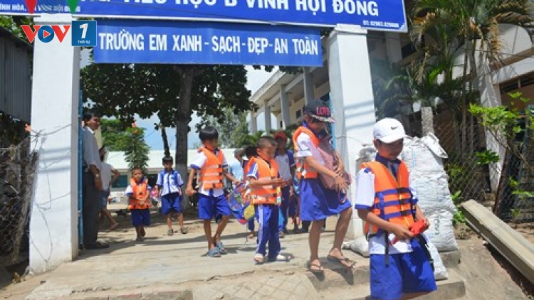 Vùng lũ nỗ lực trong năm học mới (7/9/2018)