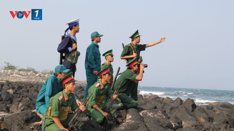Mùa xuân của những người gác trạm đèn biển Cồn Cỏ (2/2/2019)