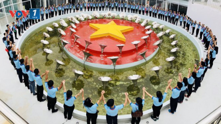 Giáo dục lý tưởng cách mạng, tình yêu biển đảo cho thanh thiếu niên (13/4/2019)