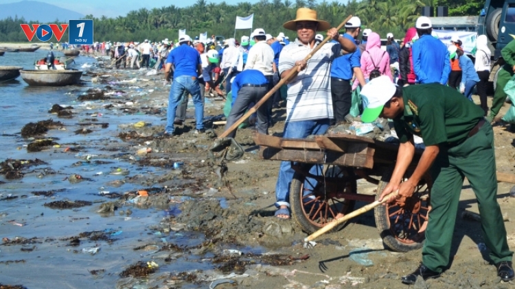 "Tuyên chiến” với các vấn đề môi trường cấp bách của đất nước (10/4/2019)