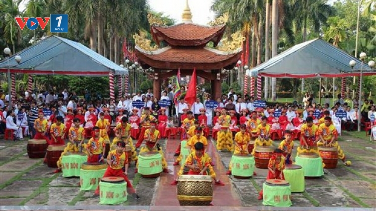 Ngày để người Việt xa quê hướng về nguồn cội (6/4/2019)