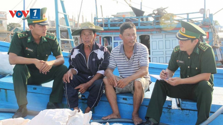 Bộ đội biên phòng Trường Sa điểm tựa cho ngư dân (20/5/2019)