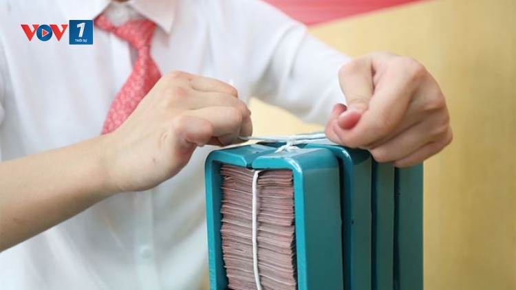 Lợi nhuận, mảng cốt lõi của ngân hàng, bị co hẹp (8/7/2019)