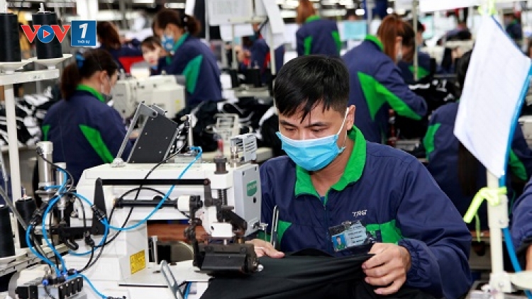 Bỏ mức giới hạn thời gian làm thêm tối đa trong tháng, nên hay không? (7/8/2019)