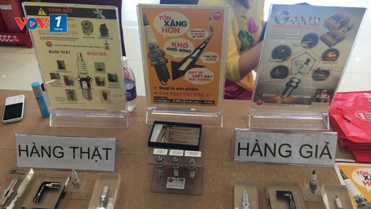 Hàng nghìn kiểu gian lận trên chợ thương mại điện tử. Bát nháo vì đâu? (28/8/2019)