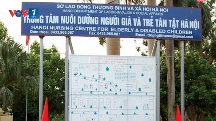 Bệnh "ăn chặn": Nhìn từ việc một số cán bộ Trung tâm nuôi dưỡng người già và trẻ tàn tật Hà Nội ăn chặn quà từ thiện (28/9/2019)