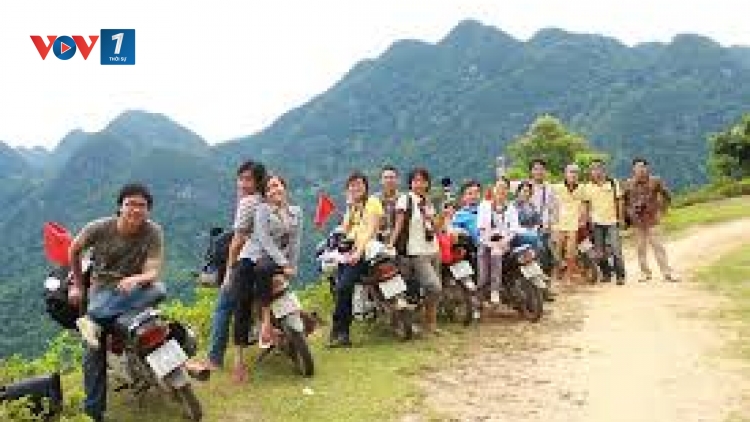 Có nên đi du lịch ngày Tết ? (23/1/2020)