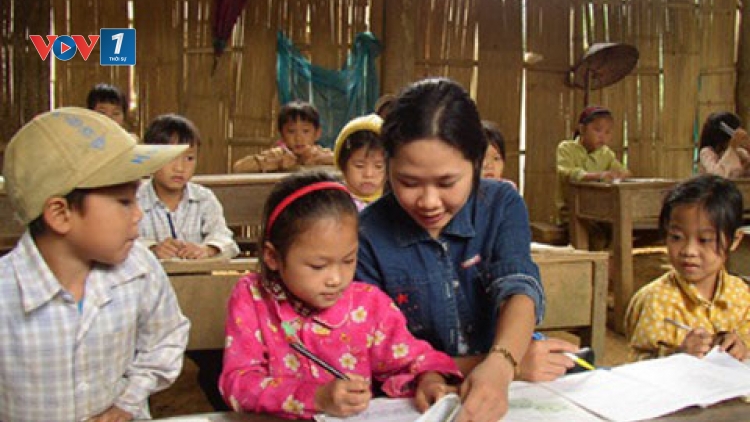 Chăm lo Tết cho giáo viên có hoàn cảnh khó khăn (17/1/2020)