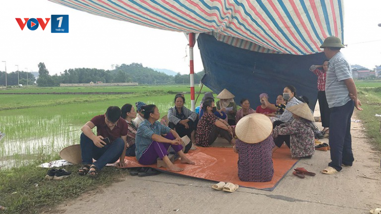 Lần thứ 2 trong năm người dân chặn xe vào bãi rác Nam Sơn (24/10/2020)