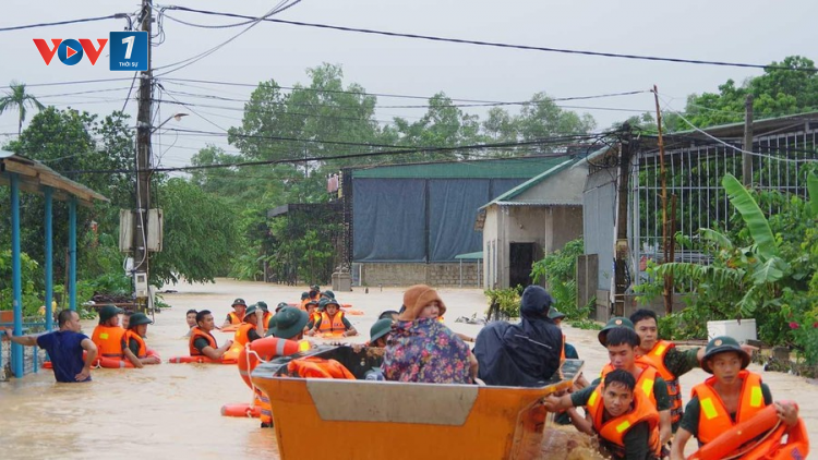 Tình quân dân trong mưa lũ (15/10/2020)