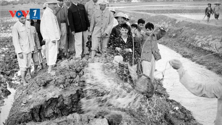 Phát triển Hội Nông dân Việt Nam hướng tới nông dân giàu có, nông thôn văn minh hiện đại (11/10/2020)