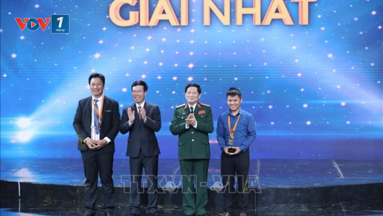 Trao giải thưởng Cuộc thi sáng tác ảnh nghệ thuật “Tự hào một dải biên cương” (8/12/2020)