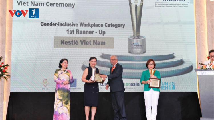 Xây dựng môi trường làm việc an toàn, bình đẳng cho lao động nữ (07/12/2020)