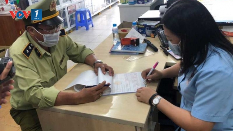 Hà Nội: Thu giữ 120.000 khẩu trang y tế không có nguồn gốc hợp pháp (6/2/2020)