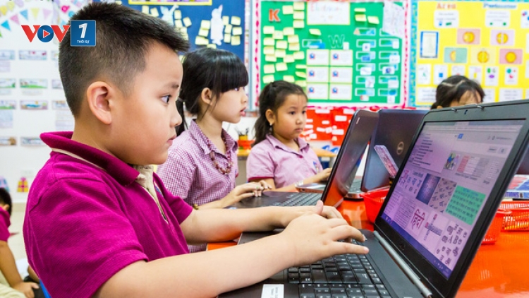Bảo vệ trẻ em trên môi trường mạng (5/2/2020)
