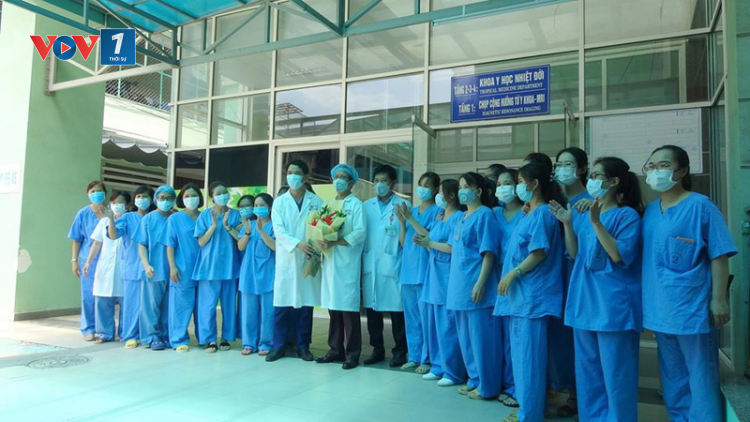 THỜI SỰ 18H CHIỀU 10/4/2020: Cả nước có thêm 16 bệnh nhân mắc Covid-19 được công bố khỏi bệnh.