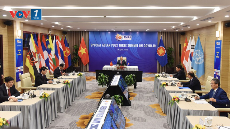 THỜI SỰ 18H CHIỀU 14/4/2020: Hai hội nghị trực tuyến Cấp cao Đặc biệt ASEAN và ASEAN + 3 về ứng phó dịch bệnh COVID-19 ra các Tuyên bố chung. Thủ tướng Chính phủ Nguyễn Xuân Phúc, Chủ tịch ASEAN 2020 chủ trì các hội nghị này.
