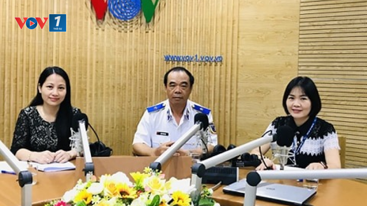 Đưa pháp luật biển đến với ngư dân: Cẩm nang vươn khơi an toàn (31/5/2020)