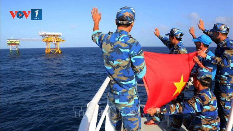 Bộ đội nhà giàn vững vàng giữ chủ quyền biển đảo (14/5/2020)